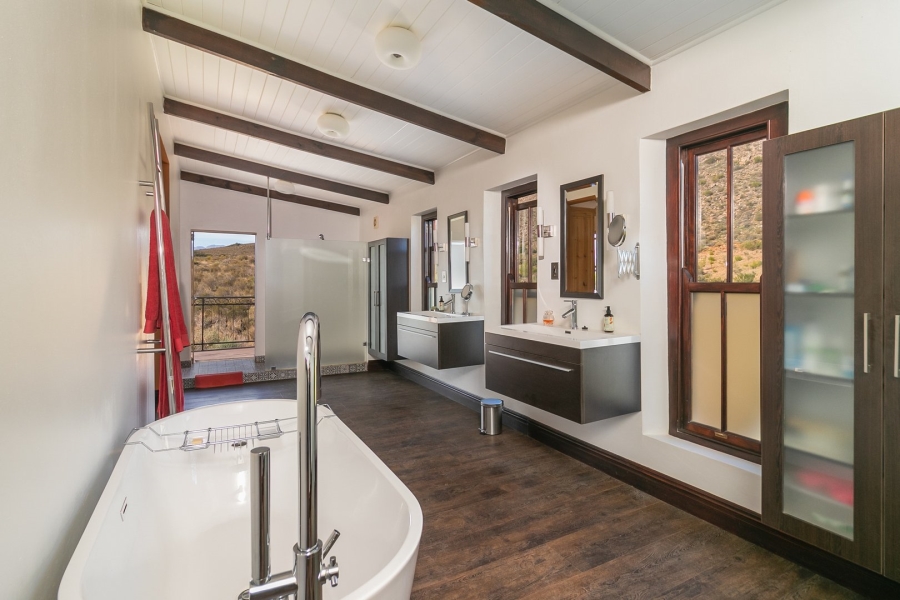 8 Bedroom Property for Sale in Robertson Rural Western Cape